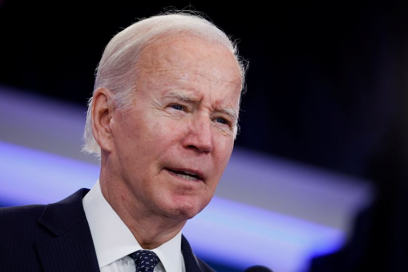 &copy; Reuters. FILE PHOTO: U.S. President Joe Biden delivers remarks on the U.S. economy from an auditorium on the White House campus in Washington, U.S. October 26, 2022.  REUTERS/Jonathan Ernst/File Photo