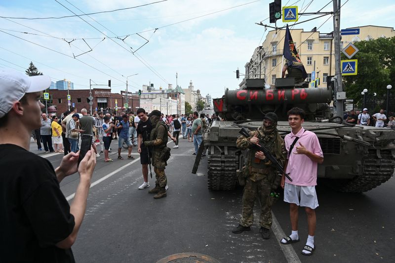 &copy; Reuters. Combatentes do grupo mercenário russo Wagner em Rostov-on-Don
24/06/2023
REUTERS/Stringer