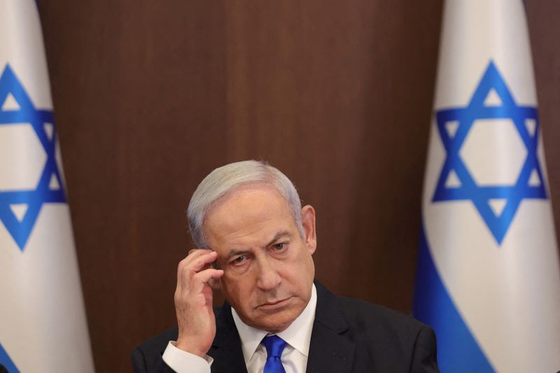 &copy; Reuters. رئيس الوزراء الإسرائيلي بنيامين نتنياهو خلال اجتماع في القدس يوم الأحد. صورة لرويترز من ممثل لوكالات الأنباء.