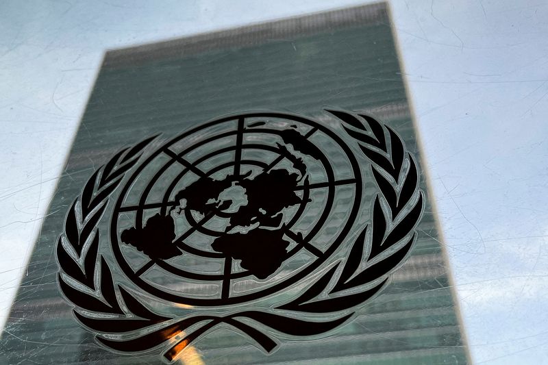 &copy; Reuters. FILE PHOTO: The United Nations headquarters building is pictured with a UN logo in the Manhattan borough of New York City, New York, U.S., March 1, 2022.  REUTERS/Carlo Allegri/File Photo