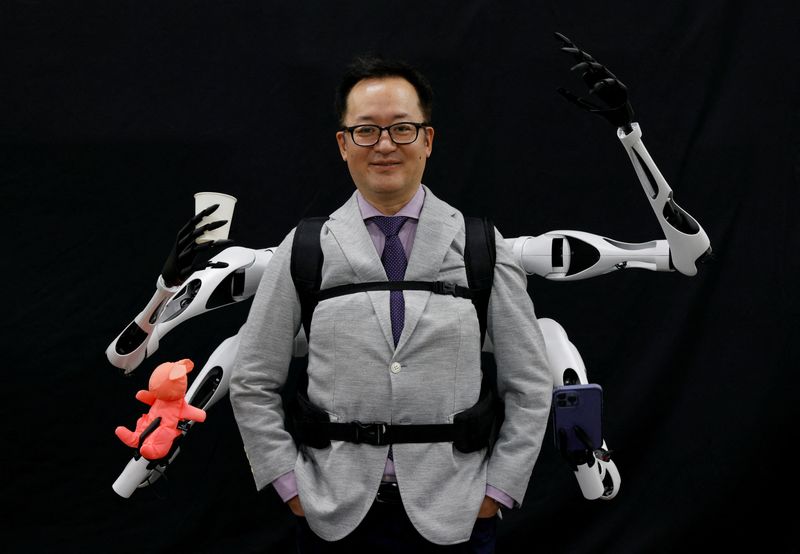 Dancing cyborgs: Japanese researchers develop robot arms to 'unlock  creativity' By Reuters