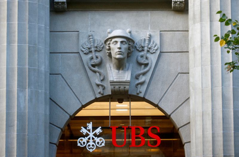 &copy; Reuters. FILE PHOTO: The logo of Swiss bank UBS is seen at its headquarters in Zurich, Switzerland, October 25, 2022. REUTERS/Arnd Wiegmann/File Photo