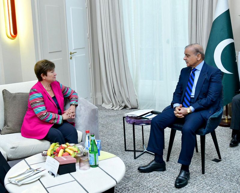 &copy; Reuters. FILE PHOTO: Pakistan Prime Minister Shehbaz Sharif meets with managing director of the International Monetary Fund (IMF), Kristalina Georgieva, in Paris, France June 22, 2023. Press Information Department (PID)/Handout via REUTERS/File Photo