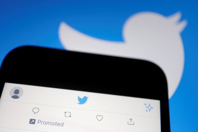 Twitter's new chief working on plans to bring advertisers back to platform- FT