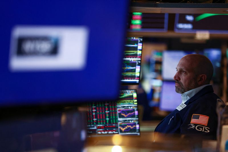 &copy; Reuters. A trader works on the trading floor at the New York Stock Exchange (NYSE) in New York City, U.S., January 25, 2023. REUTERS/Andrew Kelly