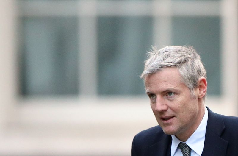 &copy; Reuters. Zac Goldsmith chega à residência oficial do primeiro-ministro britânico em Downing Street, em Londres, para reunião de gabinete
11/02/2020 REUTERS/Hannah McKay