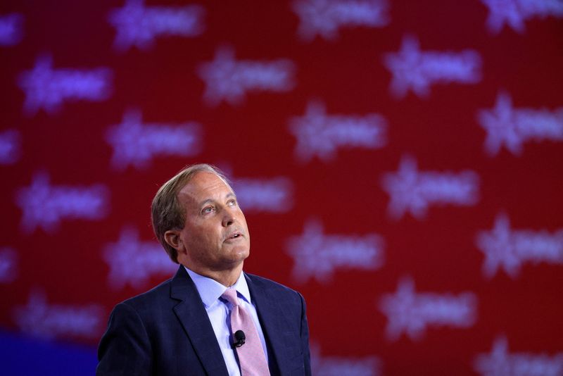 &copy; Reuters. FILE PHOTO: Texas Attorney General Ken Paxton speaks at the Conservative Political Action Conference (CPAC) in Dallas, Texas, U.S., August 5, 2022.  REUTERS/Brian Snyder/File Photo