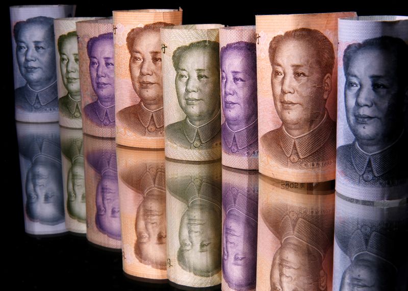 © Reuters. Chinese Yuan banknotes are seen in this illustration taken February 10, 2020. REUTERS/Dado Ruvic/Illustration