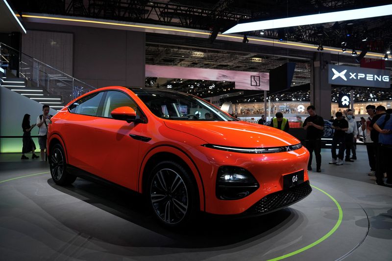 &copy; Reuters. FILE PHOTO: An Xpeng G6 electric SUV is displayed at the Auto Shanghai show, in Shanghai, China April 18, 2023. REUTERS/Aly Song/File Photo