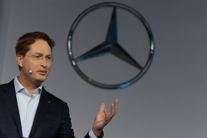 &copy; Reuters. FILE PHOTO-Ola Kallenius, Chairman of the Board of Management for Mercedes-Benz, attends a strategy update event focused on software at the company's North America Research and Development center in Sunnyvale, California, U.S., February 22, 2023. REUTERS/