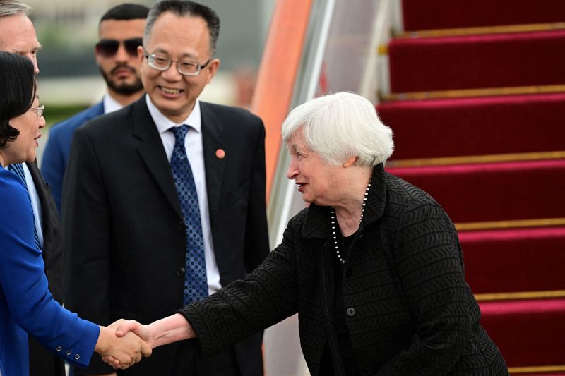 © Reuters. U.S. Treasury Secretary Janet Yellen arrives at Beijing Capital International Airport in Beijing, China on July 6, 2023.    Pedro Pardo/Pool via REUTERS