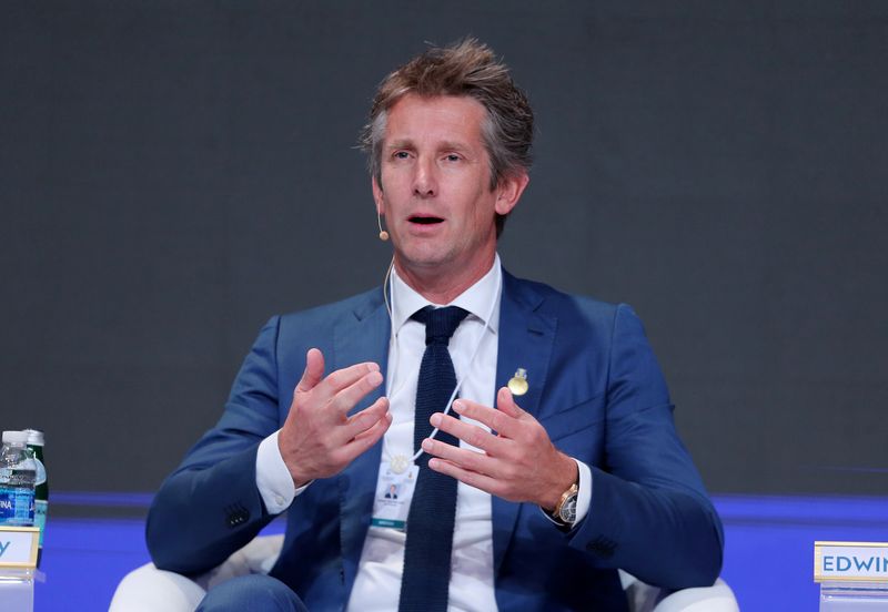 &copy; Reuters. Ex-goleiro Edwin van der Sar durante evento em Dubai
28/12/2019 REUTERS/Satish Kumar Subramani