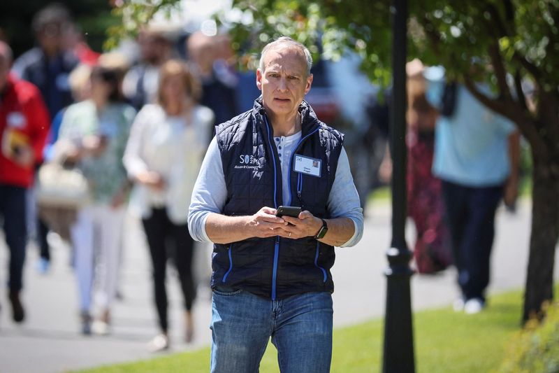 &copy; Reuters. FILE PHOTO: Glenn Fogel, president and CEO of Booking Holdings, attends the annual Allen and Co. Sun Valley Media Conference in Sun Valley, Idaho, U.S., July 6, 2022. REUTERS/Brendan McDermid/File Photo