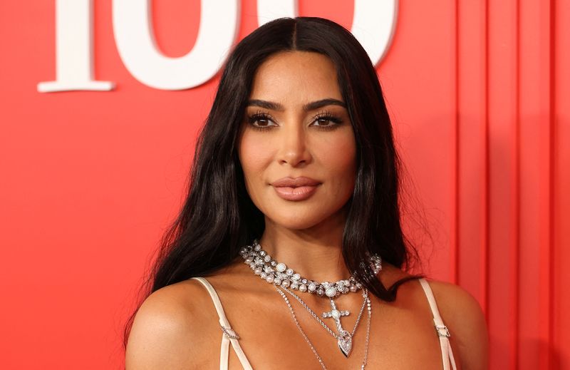 &copy; Reuters. FILE PHOTO: Kim Kardashian poses on the red carpet as she arrives for the Time Magazine 100 gala celebrating their list of the 100 Most Influential People in the world in New York City, New York, U.S., April 26, 2023. REUTERS/Andrew Kelly/File Photo