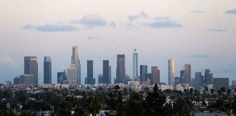 &copy; Reuters. FILE PHOTO: The downtown skyline is pictured in Los Angeles, California, U.S., February 22, 2018. REUTERS/Mario Anzuoni/File Photo