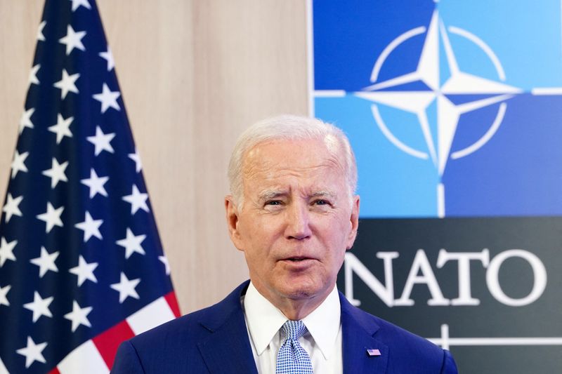 &copy; Reuters. U.S. President Joe Biden addresses the media with NATO Secretary-General Jens Stoltenberg in Vilnius, Lithuania, July 11, 2023. REUTERS/Kevin Lamarque