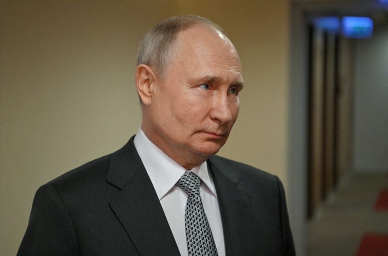 &copy; Reuters. Russian President Vladimir Putin spaeks to reporters of state television in Moscow, Russia July 13, 2023. Sputnik/Alexander Kazakov/Kremlin via REUTERS