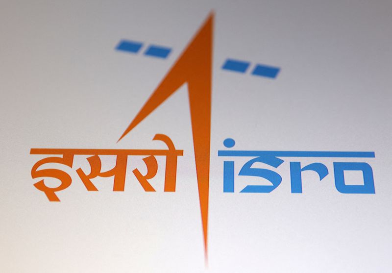 &copy; Reuters. شعار منظمة أبحاث الفضاء الهندية في صورة توضيحية التقطت يوم الأول من مايو أيار 2023. تصوير: دادو روفيتش - رويترز. 