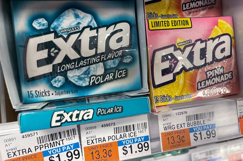 © Reuters. FILE PHOTO: Packs of Wrigley's Extra gum are seen on display at a store in New York City, U.S., June 28, 2023.  REUTERS/Shannon Stapleton//File Photo