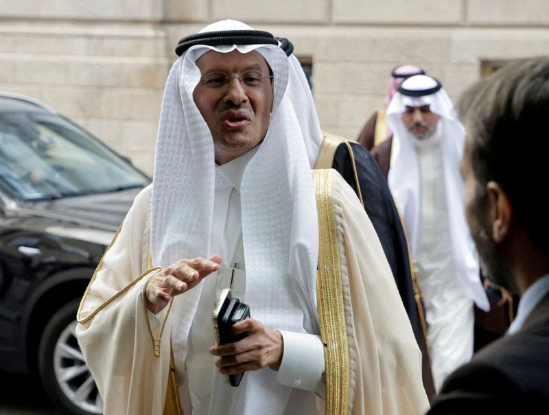 &copy; Reuters. وزير الطاقة السعودي الأمير عبد العزيز بن سلمان في فيينا بتاريسخ الرابع من يونيو حزيران 2023. تصوير: ليونارد فويجر - رويترز. 