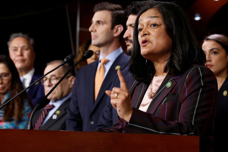&copy; Reuters. U.S. Representative Pramila Jayapal (D-WA) leads a House Progressive Caucus news conference on Capitol Hill in the midst of ongoing negotiations seeking a deal to raise the United States' debt ceiling and avoid a catastrophic default, in Washington, U.S. 
