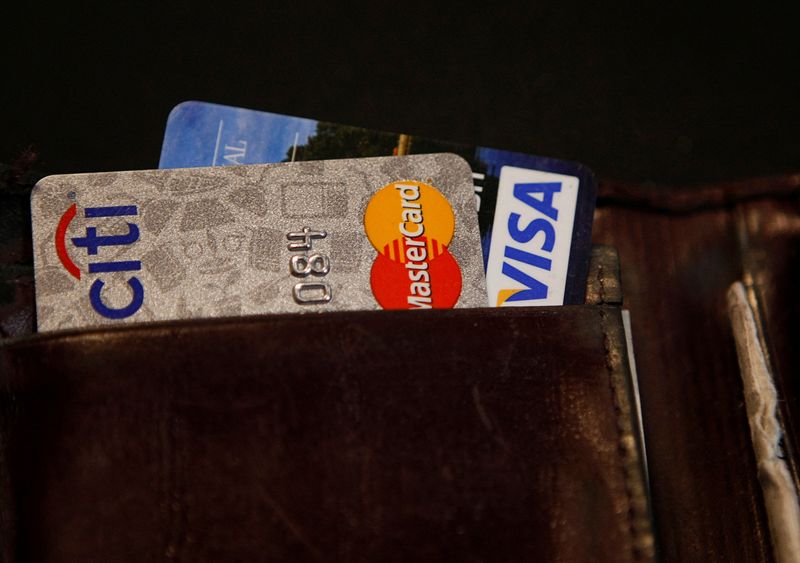 &copy; Reuters. FILE PHOTO: Credit cards are pictured in a wallet in Washington, February 21, 2010. REUTERS/Stelios Varias/File Photo