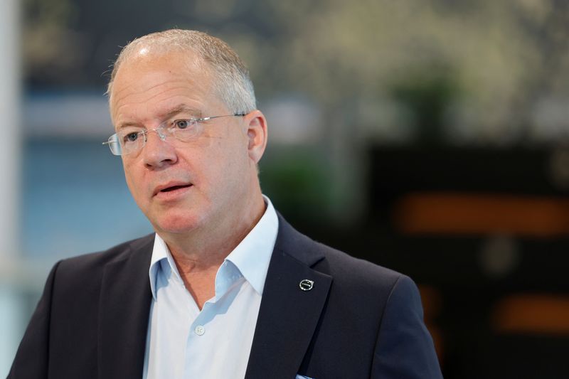 © Reuters. President and CEO of AB Volvo Martin Lundstedt is seen on the day of the presentation of Volvo Group's Q2 2023 earnings report, in Gothenburg, Sweden, July 19, 2023. Adam Ihse/TT News Agency/via REUTERS      