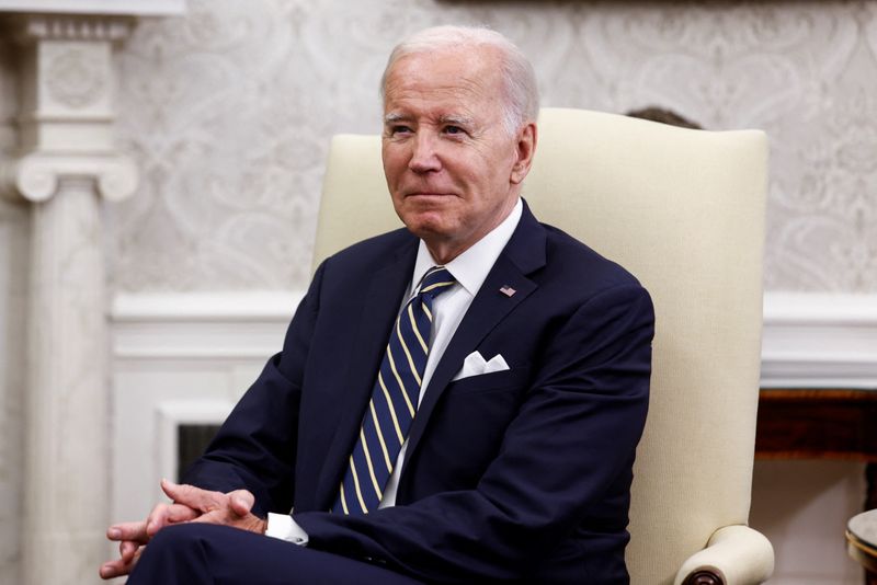 &copy; Reuters. FILE PHOTO: U.S. President Joe Biden hosts a meeting with Israeli President Isaac Herzog in the Oval Office at the White House in Washington, U.S., July 18, 2023. REUTERS/Evelyn Hockstein/File Photo