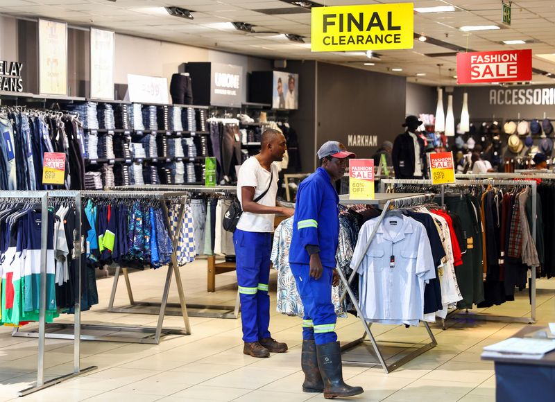 South African retail sales fall 1.4% year on year in May