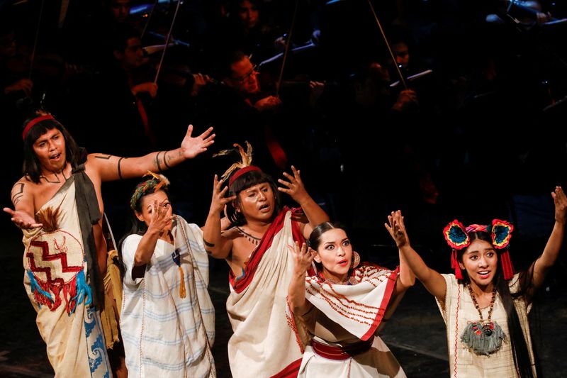 &copy; Reuters. La representación de la ópera cantata épica Cuitlahuatzin, en lengua náhuatl, escenificada en el Palacio de Bellas Artes de Ciudad de México. Julio 17, 2023. REUTERS/Raquel Cunha