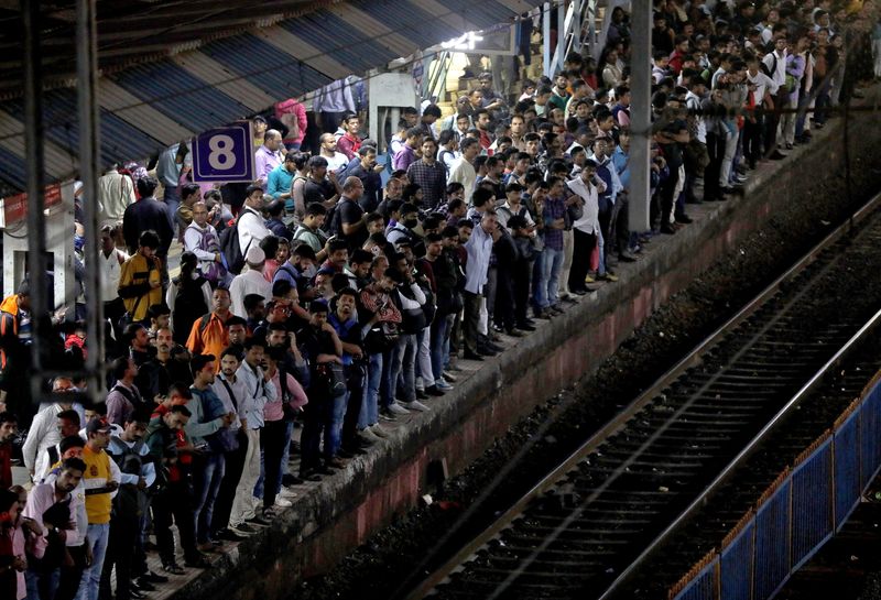&copy; Reuters. Plataforma de trem em Mumbai
 20/1/2023   REUTERS/Niharika Kulkarni