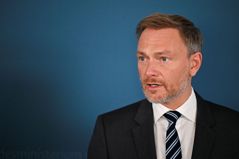 &copy; Reuters. FILE PHOTO: German Finance Minister Christian Lindner holds a news conference on new estimates for tax revenue in Bonn, Germany October 27, 2022. REUTERS/Benjamin Westhoff/File Photo