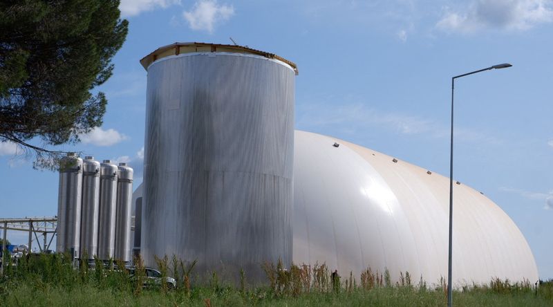 &copy; Reuters. FILE PHOTO: General view of the Energy Dome's pilot plant near Ottana, Italy, May 12, 2023. REUTERS/Federico Maccioni/File Photo