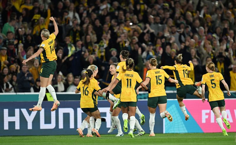 &copy; Reuters. Australianas comemoram gol de Catley
 20/7/2023   REUTERS/Jaimi Joy