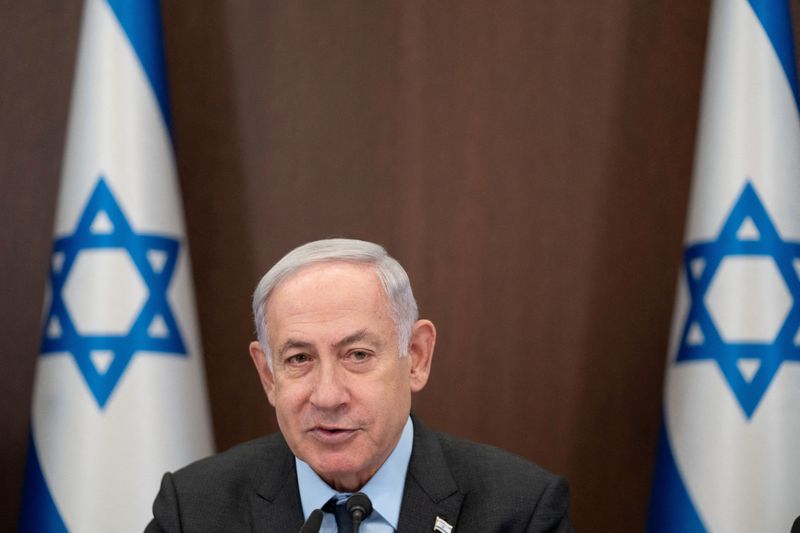 &copy; Reuters. رئيس الوزراء الإسرائيلي بنيامين نتنياهو خلال اجتماع بمكتبه في القدس يوم 17 يوليو تموز 2023. صورة لرويترز من ممثل لخدمة العملاء.