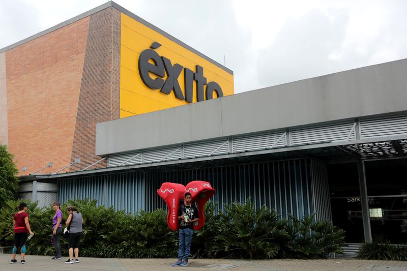&copy; Reuters. The facade of an Exito supermarket, is seen in Medellin, Colombia May 30, 2019. Picture taken May 30, 2019. REUTERS/Luisa Gonzalez