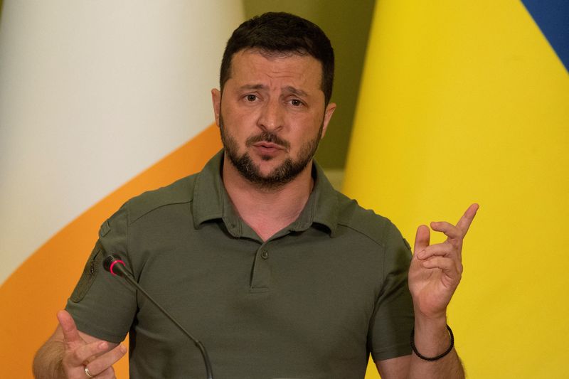 &copy; Reuters. FILE PHOTO: Ukraine's President Volodymyr Zelenskiy speaks as he attends a meeting with Ireland's Prime Minister (Taoiseach) Leo Varadkar (not pictured) at Horodetskyi House, amid Russia's attack on Ukraine, in Kyiv, Ukraine July 19, 2023. REUTERS/Clodagh