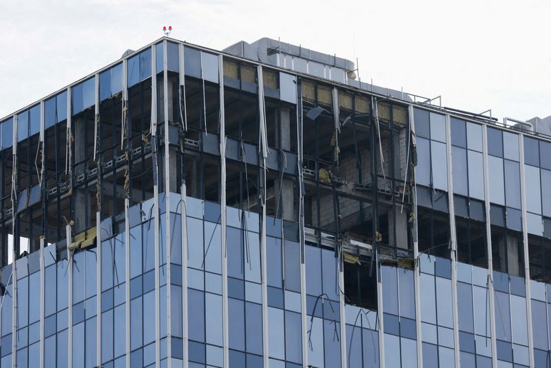 &copy; Reuters. Vista de un edificio dañado tras un ataque con drones en Moscú, Rusia. 24 de julio de 2023. REUTERS/Maxim Shemetov