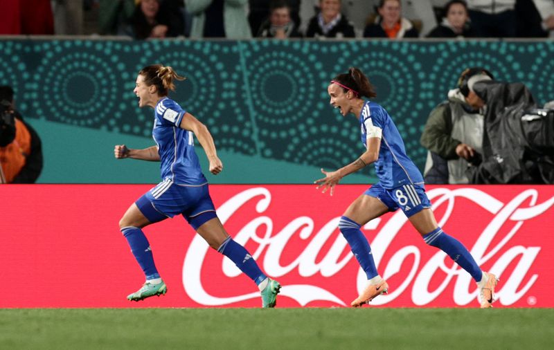 &copy; Reuters. Cristiana Girelli celebra gol da Itália contra Argentina
 24/7/2023    REUTERS/David Rowland