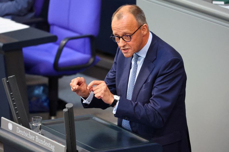 &copy; Reuters. Friedrich Merz discursa durante sessão da câmara baixa do Parlamento alemão, em Berlim
07/07/2023
REUTERS/Fabrizio Bensch