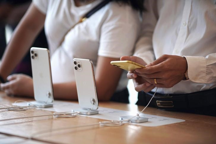 Por tarifas, desarrolladores de aplicaciones demandan a Apple por 1.000 million de dólares en el Reino Unido