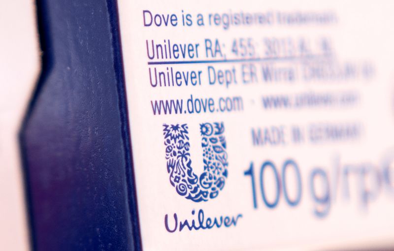 &copy; Reuters. FILE PHOTO: Unilever logo is pictured on a Dove soap box in this illustration taken on January 17, 2022. REUTERS/Dado Ruvic/Illustration