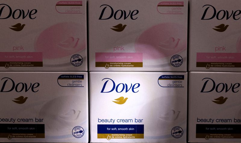 © Reuters. FILE PHOTO: Dove soaps boxes are seen in this illustration taken on January 17, 2022. REUTERS/Dado Ruvic/Illustration/File Photo