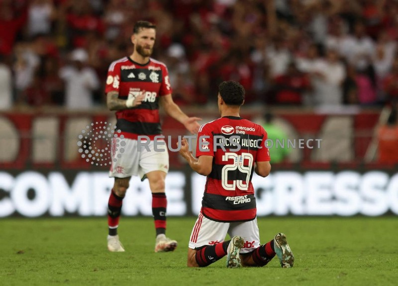 © Reuters.  Victor Hugo, do Flamengo, comemora gol em jogo contra o América Mineiro no Maracanã, Rio de Janeiro
22/07/2023 REUTERS/Sergio Moraes
