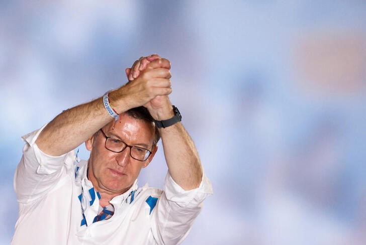 &copy; Reuters. El líder de la oposición española del Partido Popular, Alberto Núñez Feijóo, durante las elecciones generales, en Madrid, España, 24 de julio de 2023. REUTERS/Juan Medina