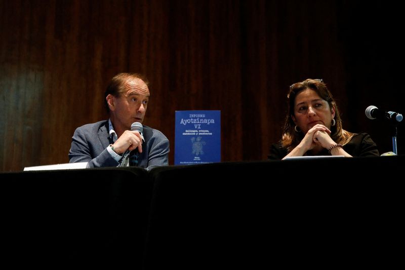 &copy; Reuters. Grupo Interdisciplinar de Especialistas Independentes apresenta relatório sobre desaparecimento de estudantes no México
25/07/2023
REUTERS/Raquel Cunha