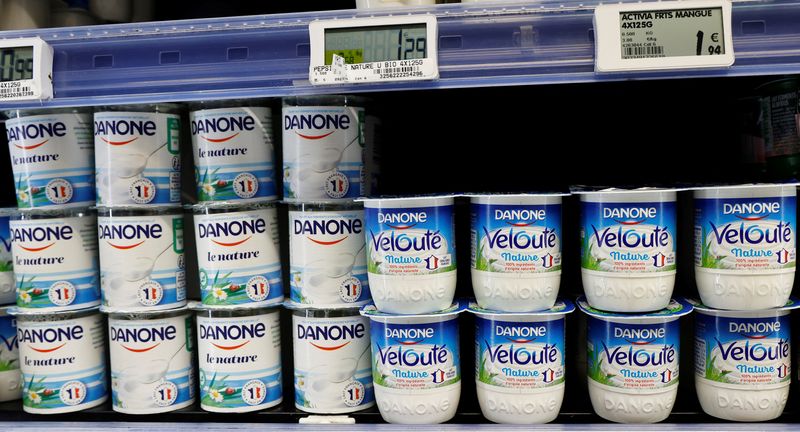 &copy; Reuters. FILE PHOTO: Dairy products of French food group Danone are seen in a supermarket in Nice, France, January 9, 2023.    REUTERS/Eric Gaillard