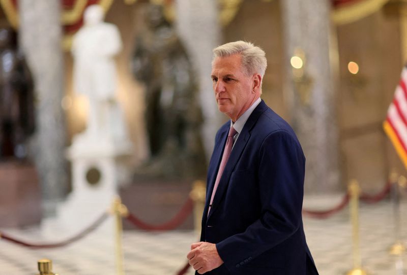 Etats-Unis: McCarthy envisage d'ouvrir une enquête en destitution contre Biden