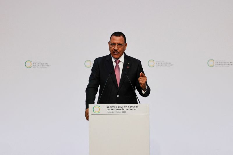 &copy; Reuters. FILE PHOTO: President of Niger, Mohamed Bazoum delivers a speech during the opening session of the New Global Financial Pact Summit at the Palais Brogniart in Paris on June 22, 2023.     LUDOVIC MARIN/Pool via REUTERS/File Photo