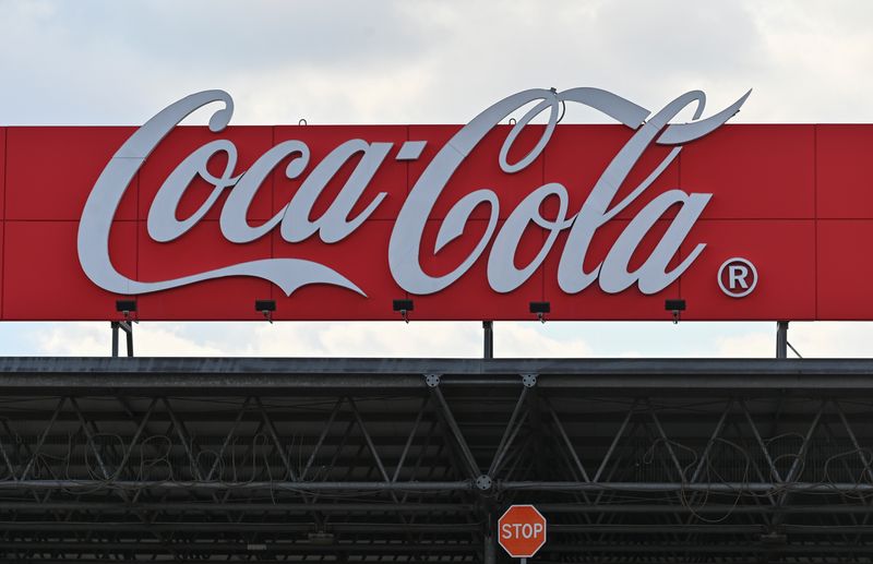 &copy; Reuters. L'usine Coca-Cola à Azov dans la région de Rostov, en Russie. /Photo prise le 9 mars 2022/REUTERS/Sergey Pivovarov